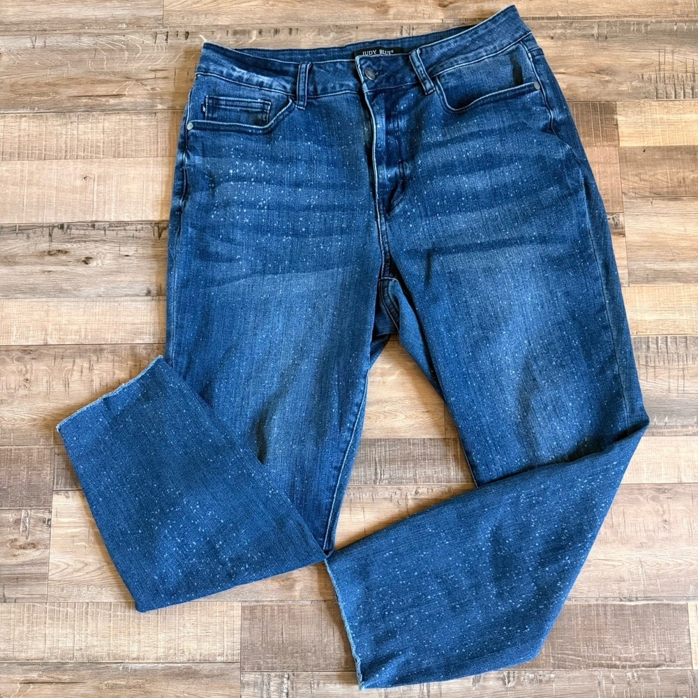 Judy Blue High Rise Relaxed Fit Distressed Straight Jeans 14W Trendy Classic